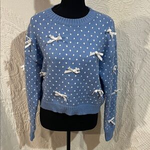 Luna Ivy‎ Blue Polka Dot Sweater with Bow Accents, size small